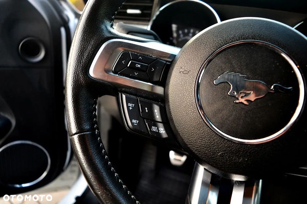 Ford Mustang 5.0 V8 Black Edition - 13