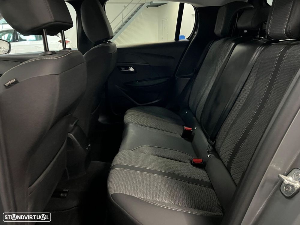 Peugeot 208 1.2 Hybrid Allure e-DCS6 - 10