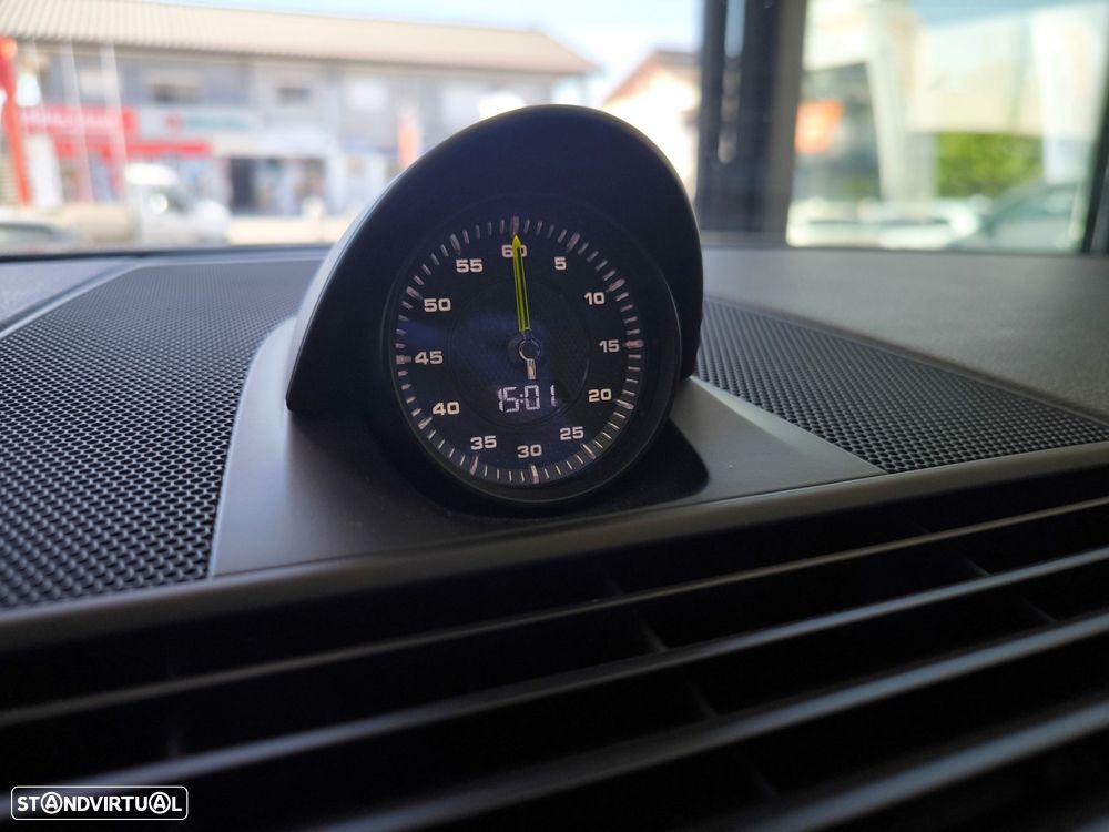 Porsche Panamera - 18