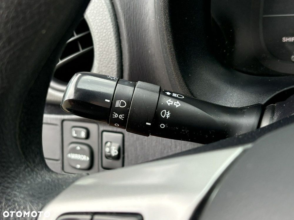 Toyota Yaris - 32