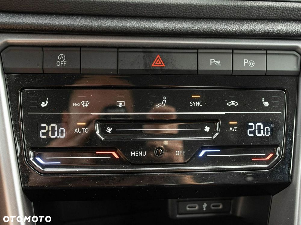 Volkswagen T-Roc 1.5 TSI Life DSG - 16