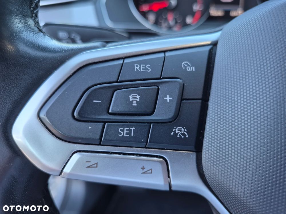 Volkswagen Passat 1.5 TSI EVO Business DSG - 23
