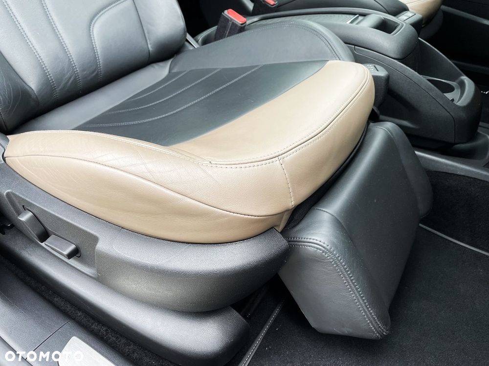 Citroën C4 Picasso BlueHDi 150 EAT6 Exclusive - 28
