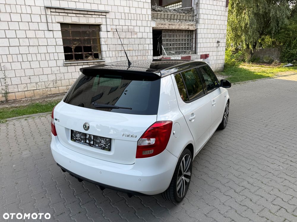 Skoda Fabia 1.4 TSI DSG RS - 5