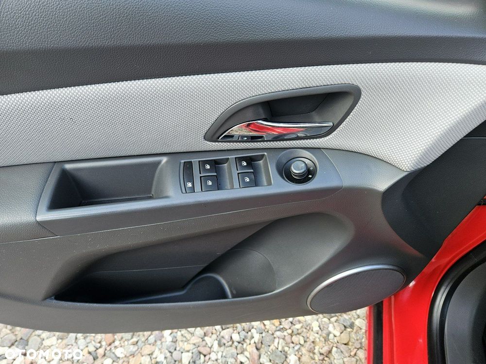 Chevrolet Cruze - 19