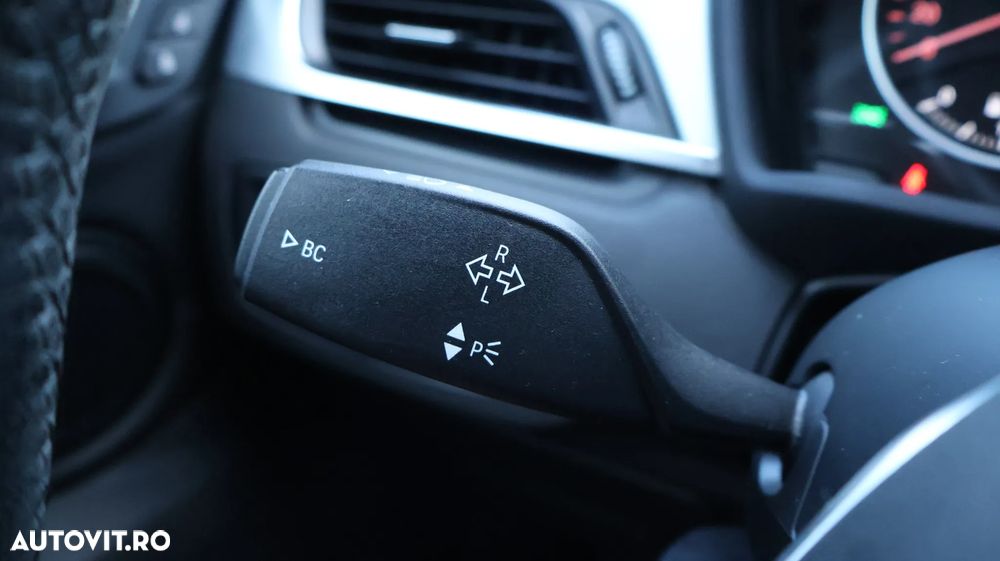 BMW X1 sDrive18d Aut. xLine - 16