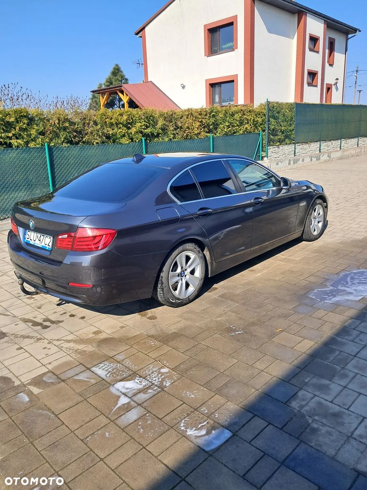 BMW Seria 5 520d Luxury Line - 4