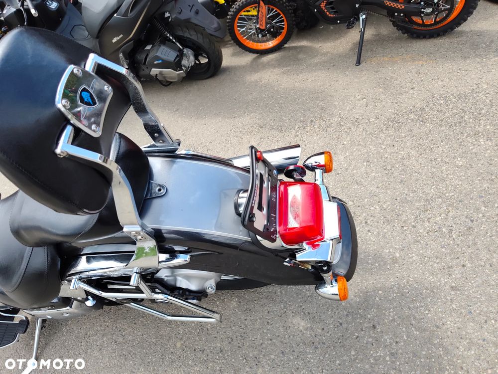 Suzuki VL 800 Volusia - Boulevard C50 - 8