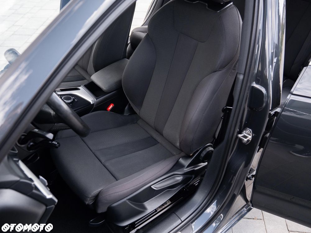 Audi A4 Avant 2.0 TDI DPF S line Sportpaket - 25