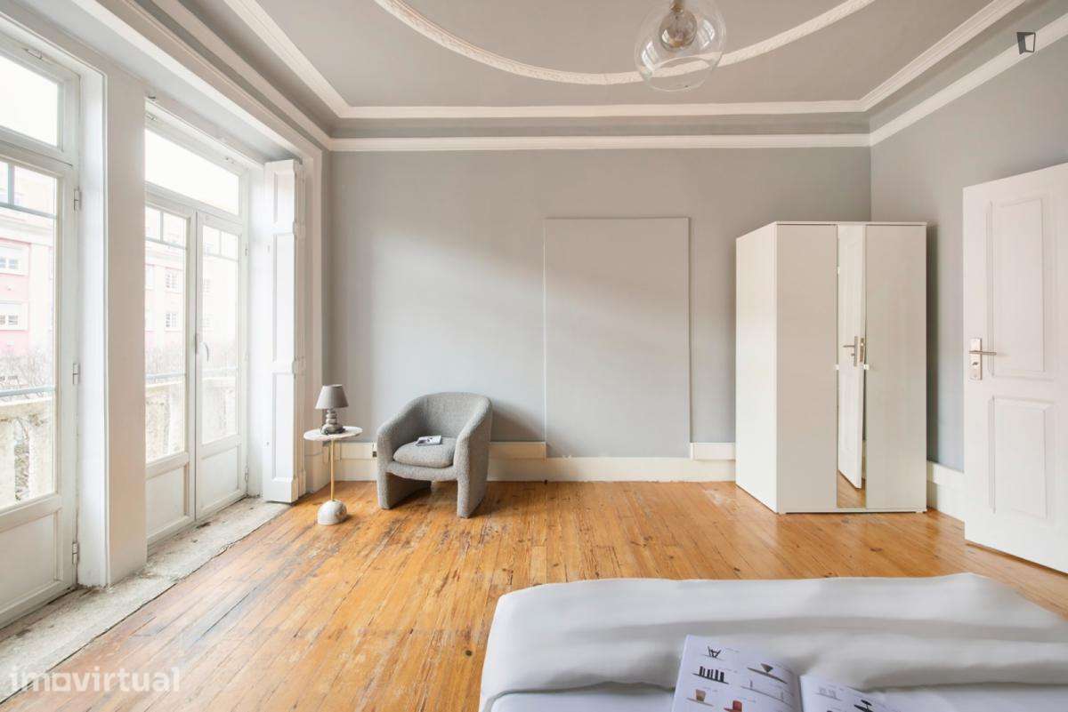 Quarto - localizado em Marquês de Pombal Lisbon - Grande imagem: 4/17