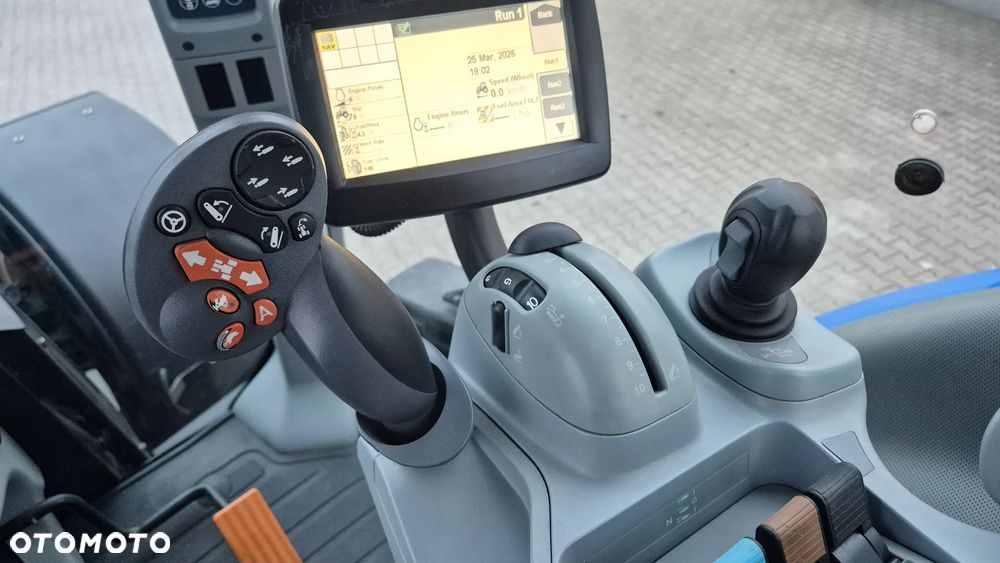 New Holland T8.390 PC 2013R - 15