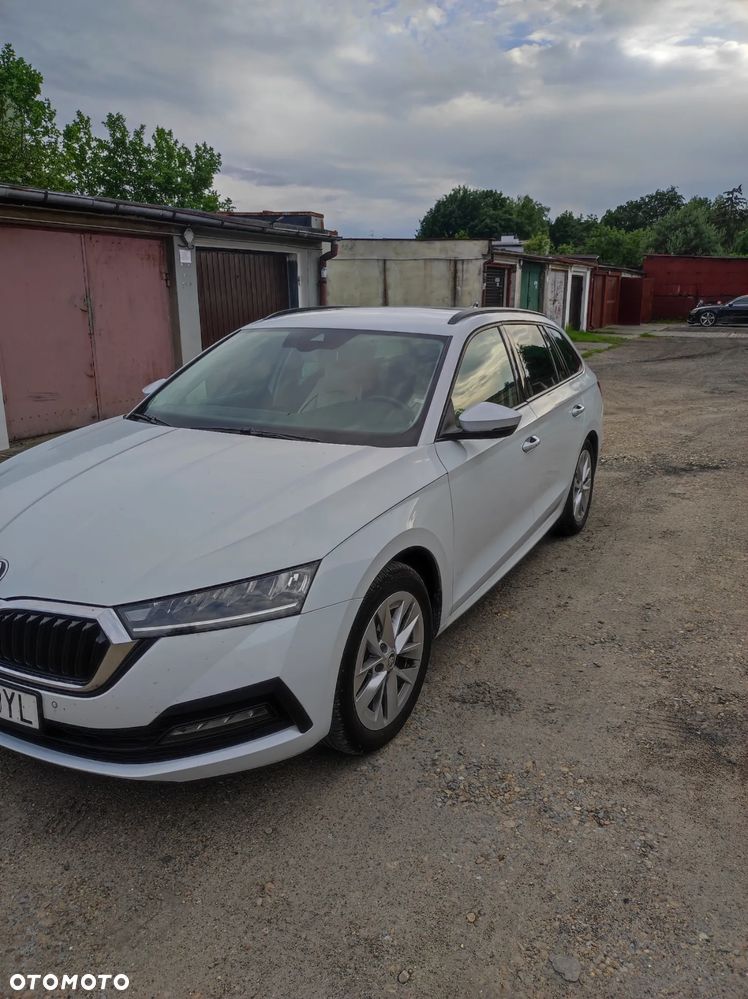 Skoda Octavia 2.0 TDI Ambition DSG - 2