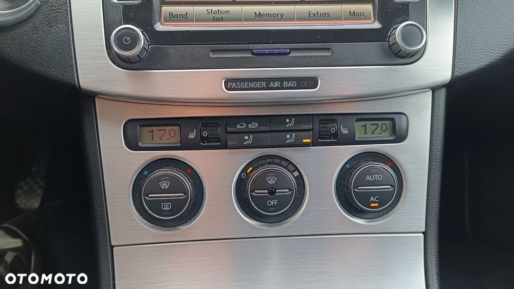 Volkswagen Passat 2.0 TDI Highline - 16