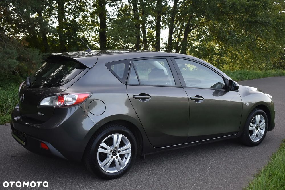 Mazda 3 1.6 Active + - 14
