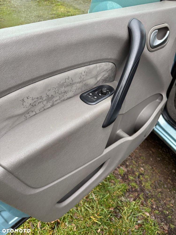 Renault Kangoo 1.5 dCi Privilege Plus - 13