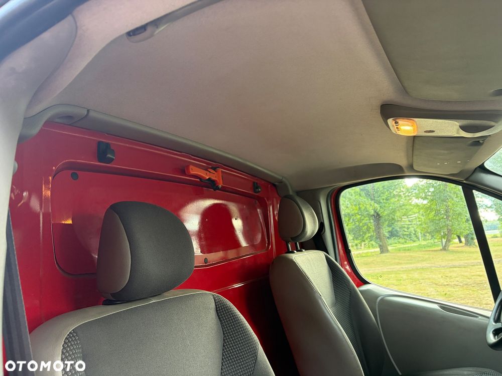 Opel Vivaro - 17