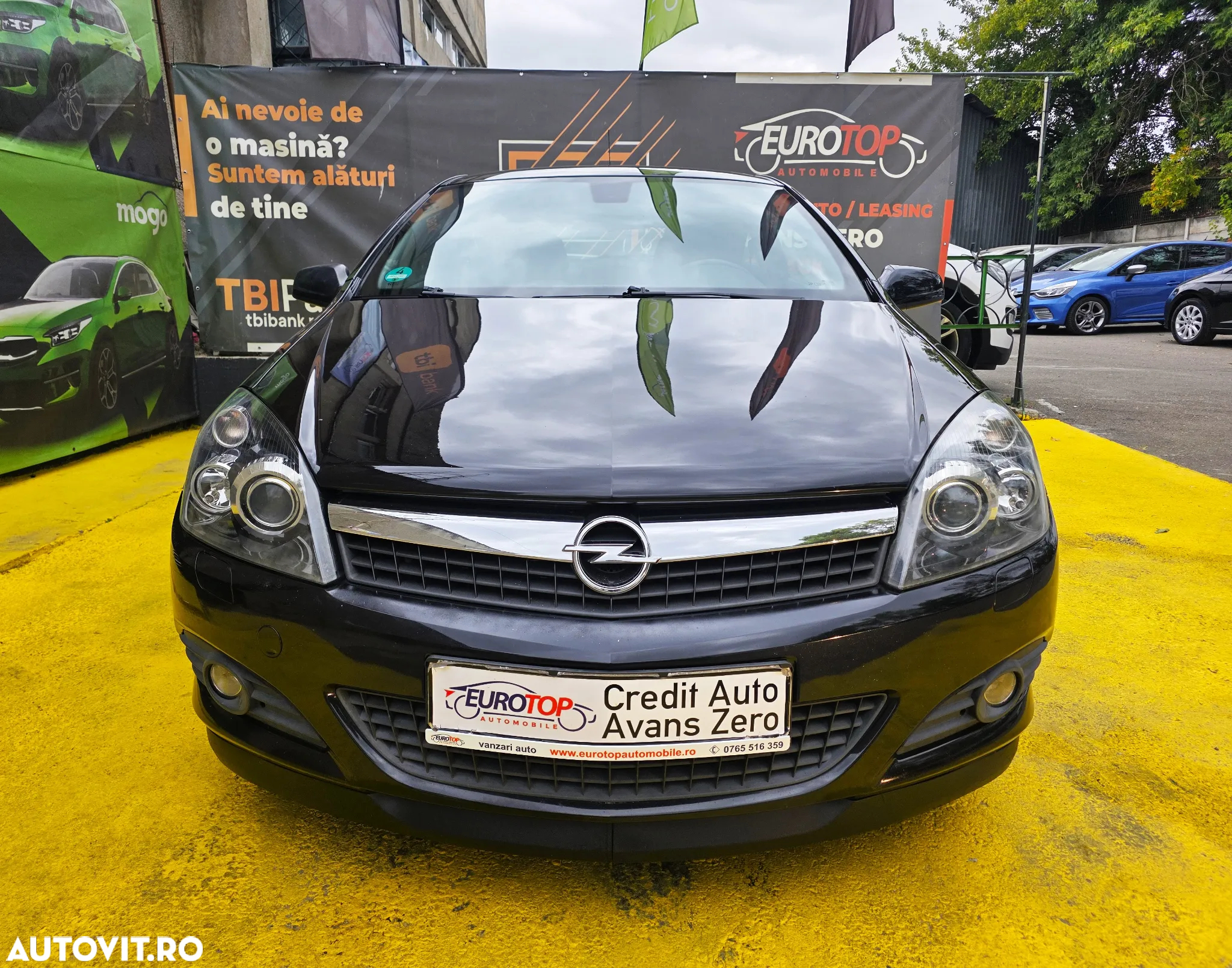Opel Astra GTC 1.4 Cosmo - 2