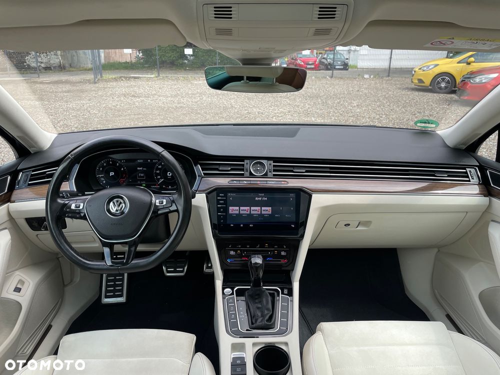 Volkswagen Passat - 23