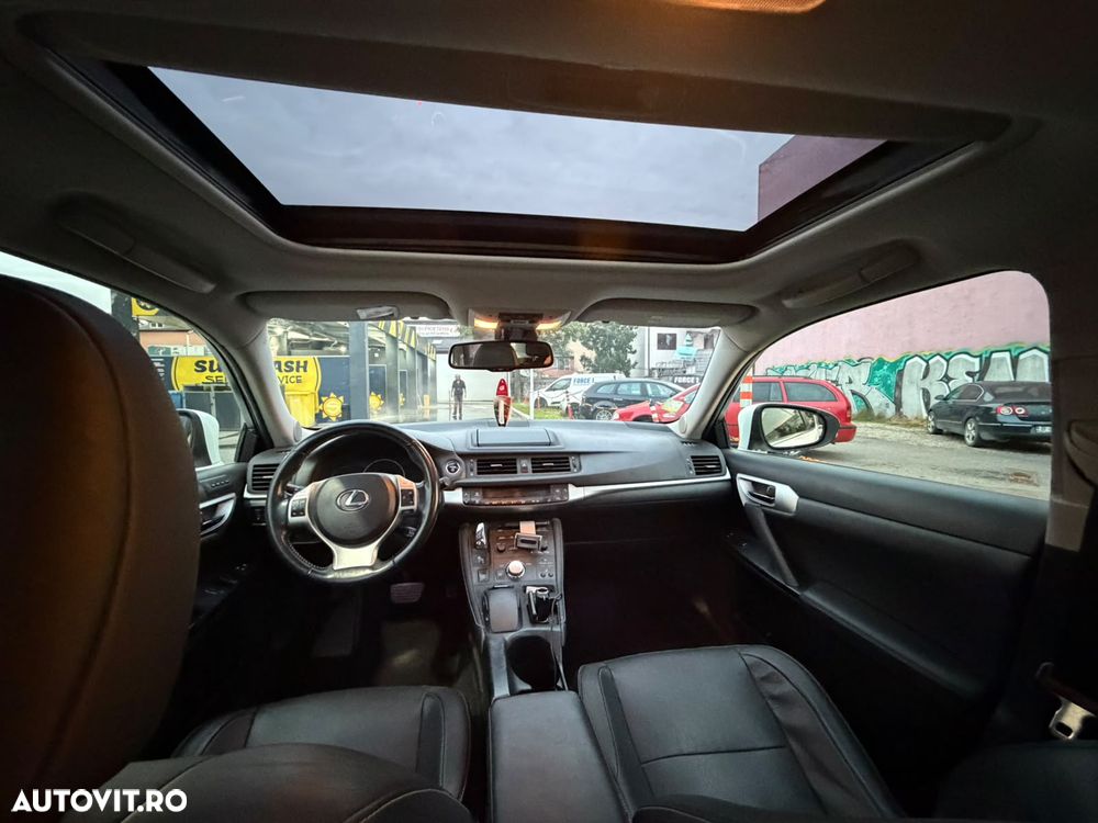Lexus CT - 19