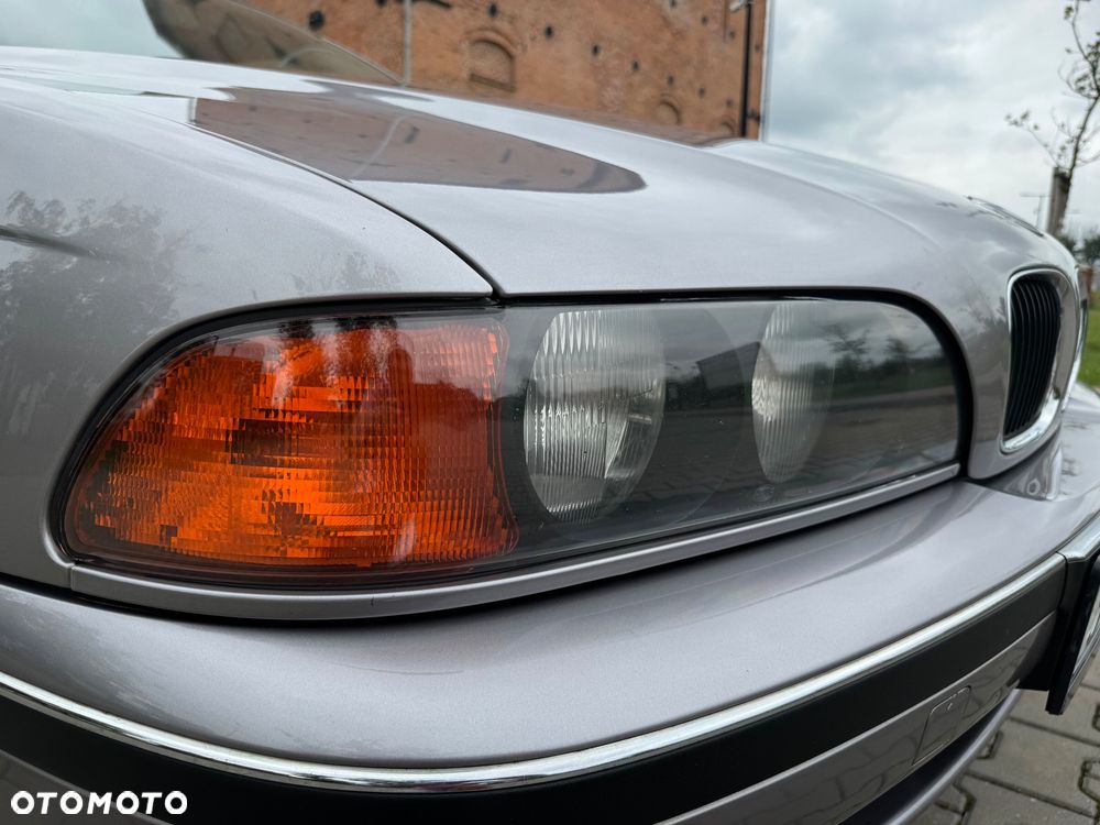 BMW Seria 5 - 8