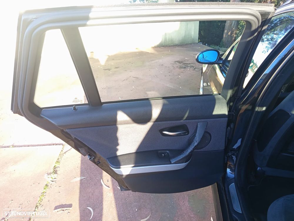 BMW 318 d DPF Edition Sport - 21