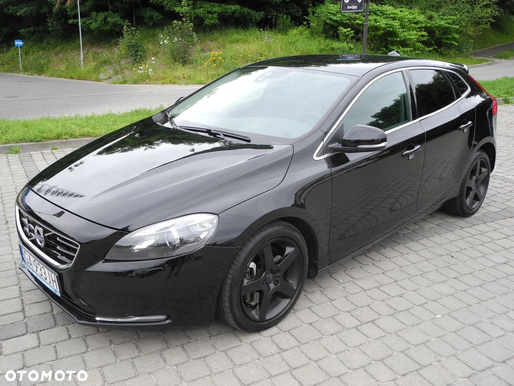 Volvo V40 D4 Geartronic Momentum - 1