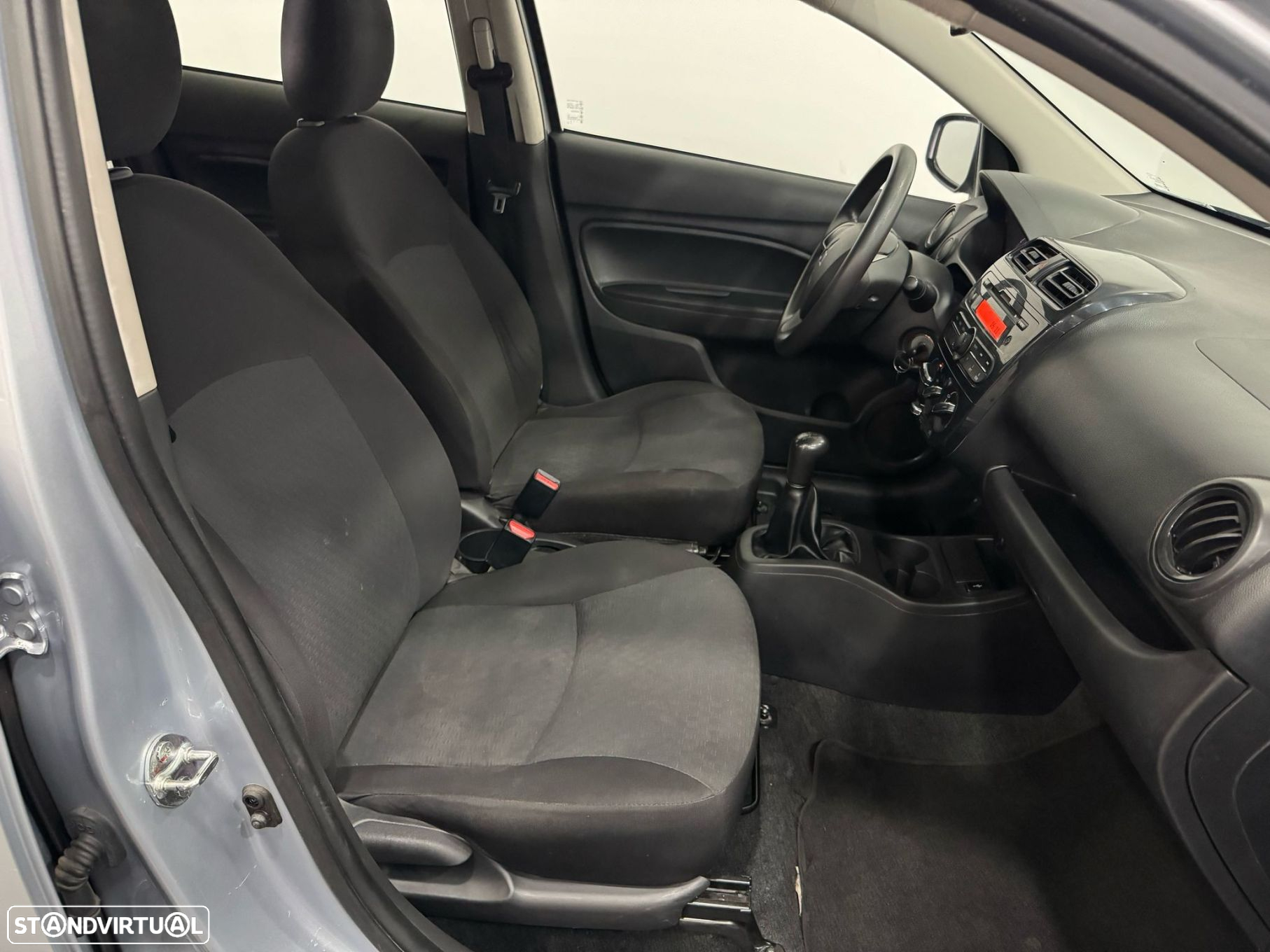Mitsubishi Space Star - 7