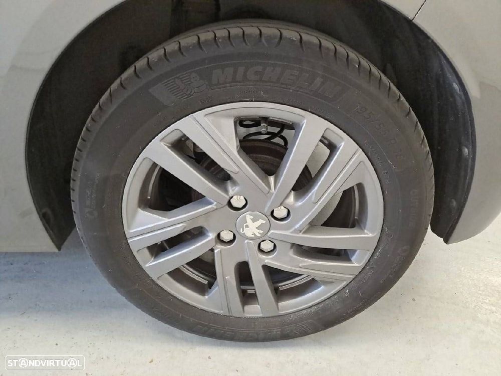 Peugeot 208 1.2 PureTech Active Pack - 8