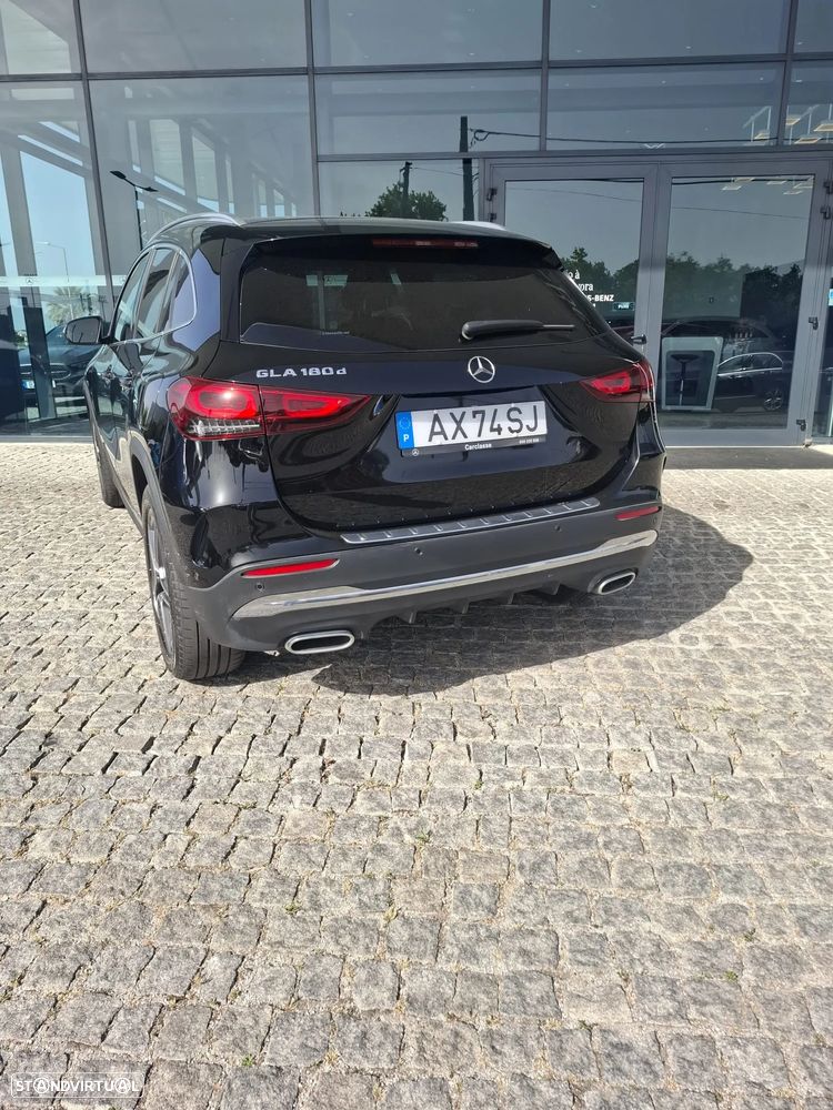 Mercedes-Benz GLA 180 d AMG Line - 4