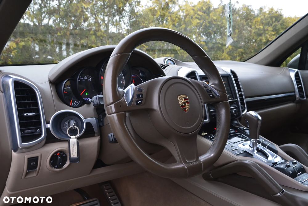 Porsche Cayenne S Tiptronic S - 16
