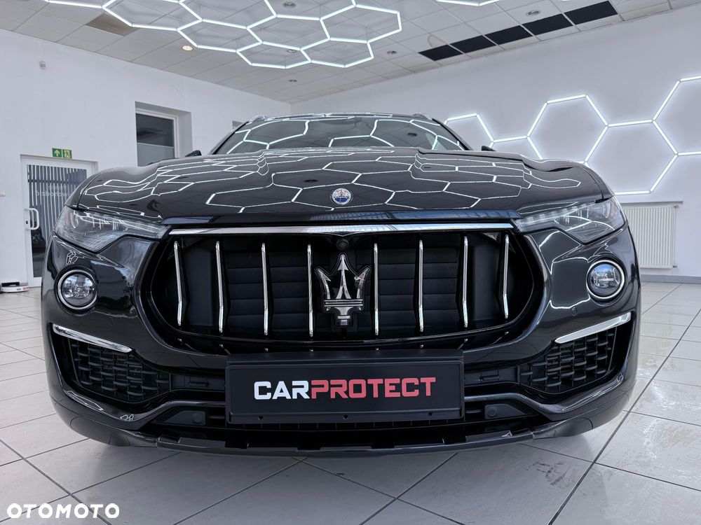 Maserati Levante Q4 GranLusso - 3