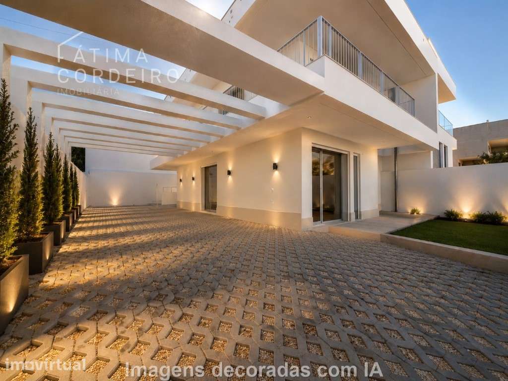 Moradia T4+1 com Piscina e Acabamentos de Excelência - Próxima do F... - Grande imagem: 2/32