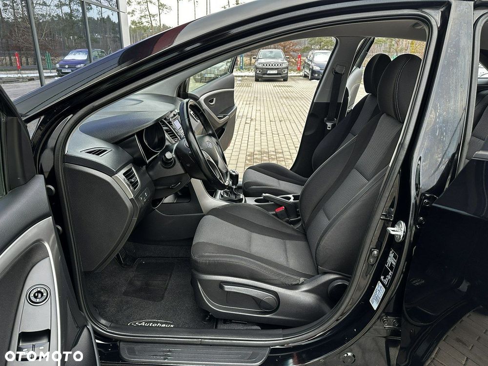 Hyundai i30 1.4 Comfort - 11