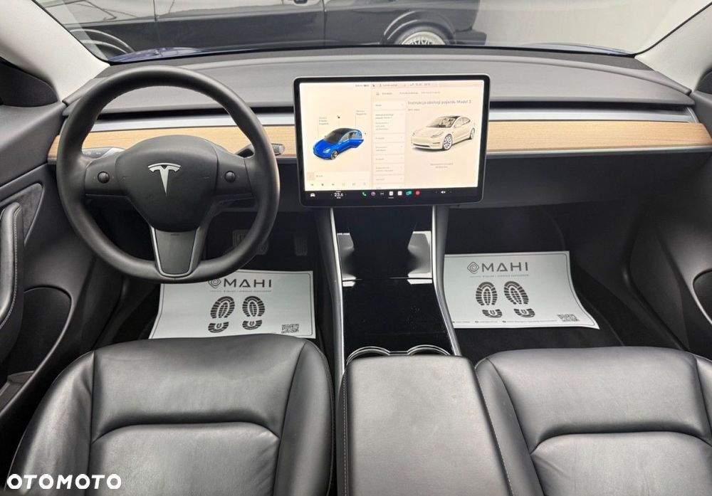 Tesla Model 3 - 20