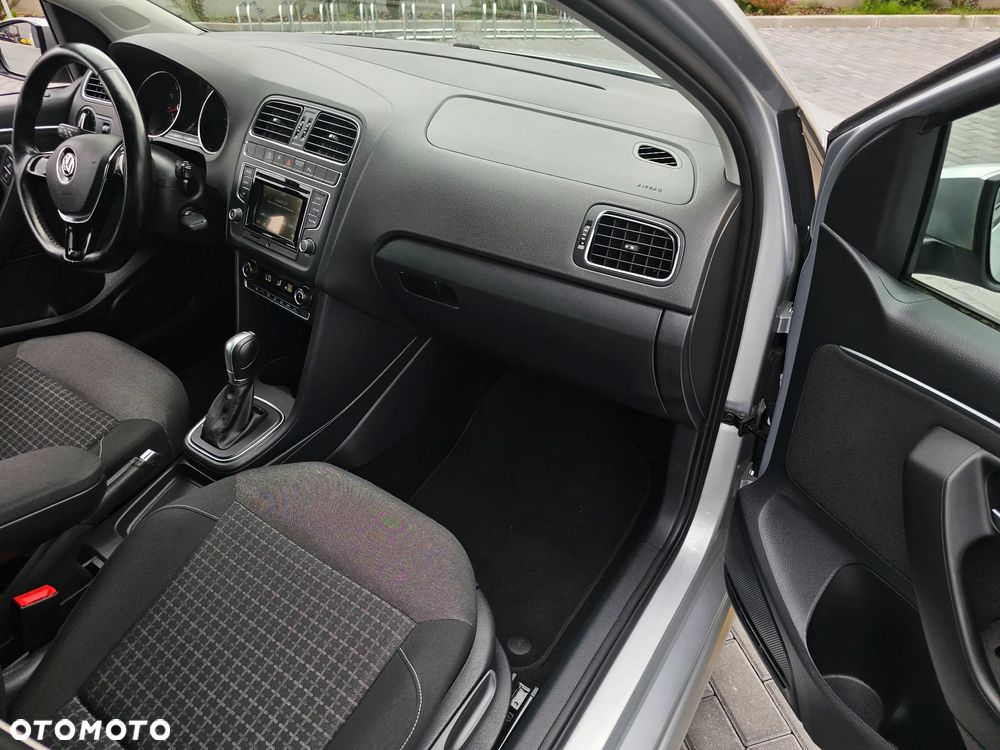 Volkswagen Polo 1.2 TSI Blue Motion Technology DSG Lounge - 14