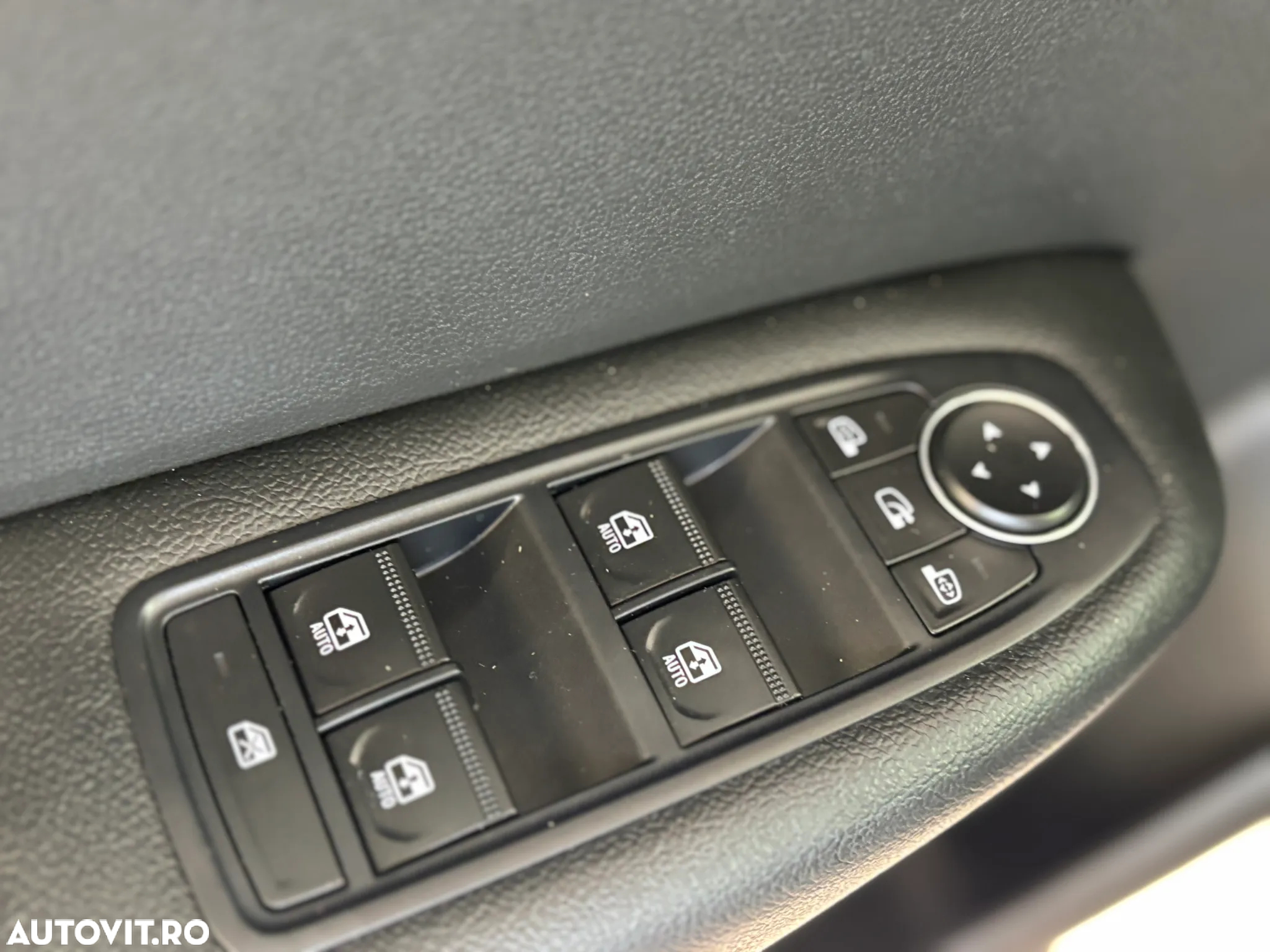 Renault Arkana E-TECH Hybrid 145 Equilibre - 28