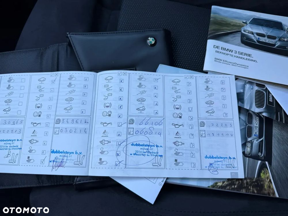 BMW Seria 3 318i Edition Exclusive - 37