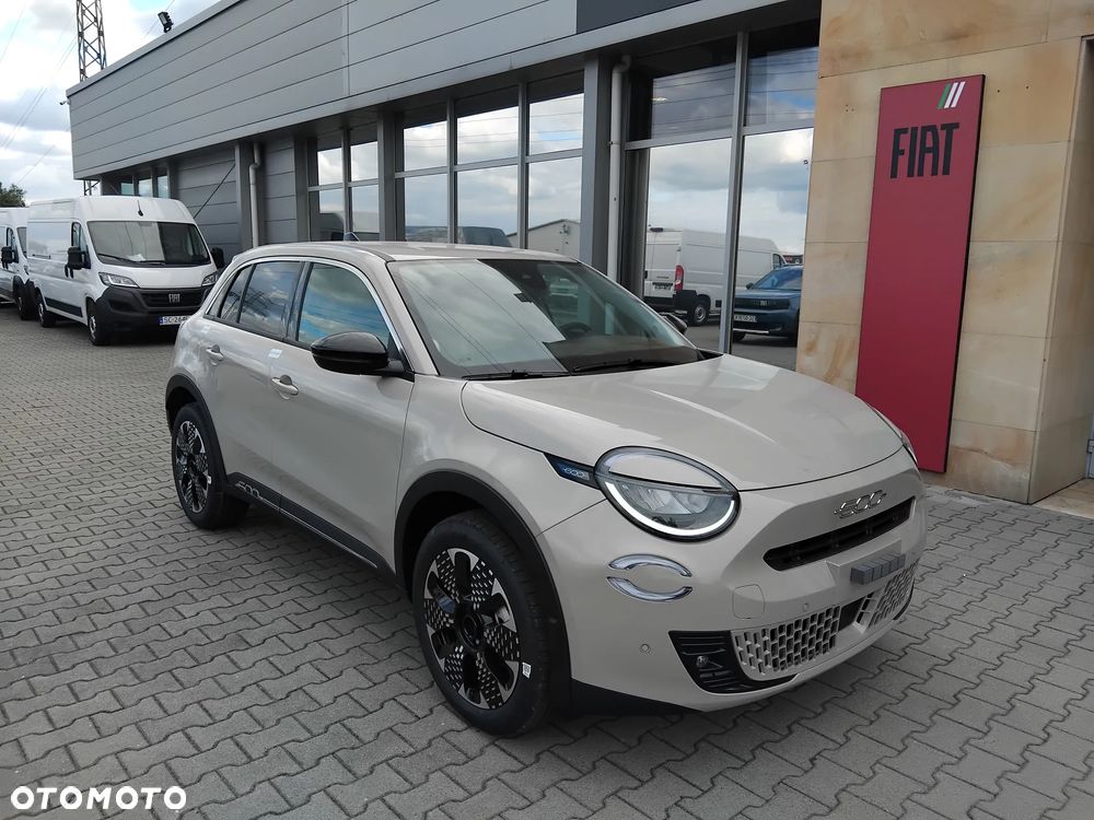 Fiat 600 1.2 Turbo Hybrid La Prima eDCT