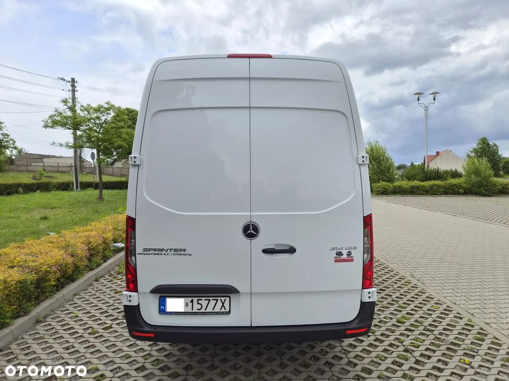 Mercedes-Benz Sprinter - 7
