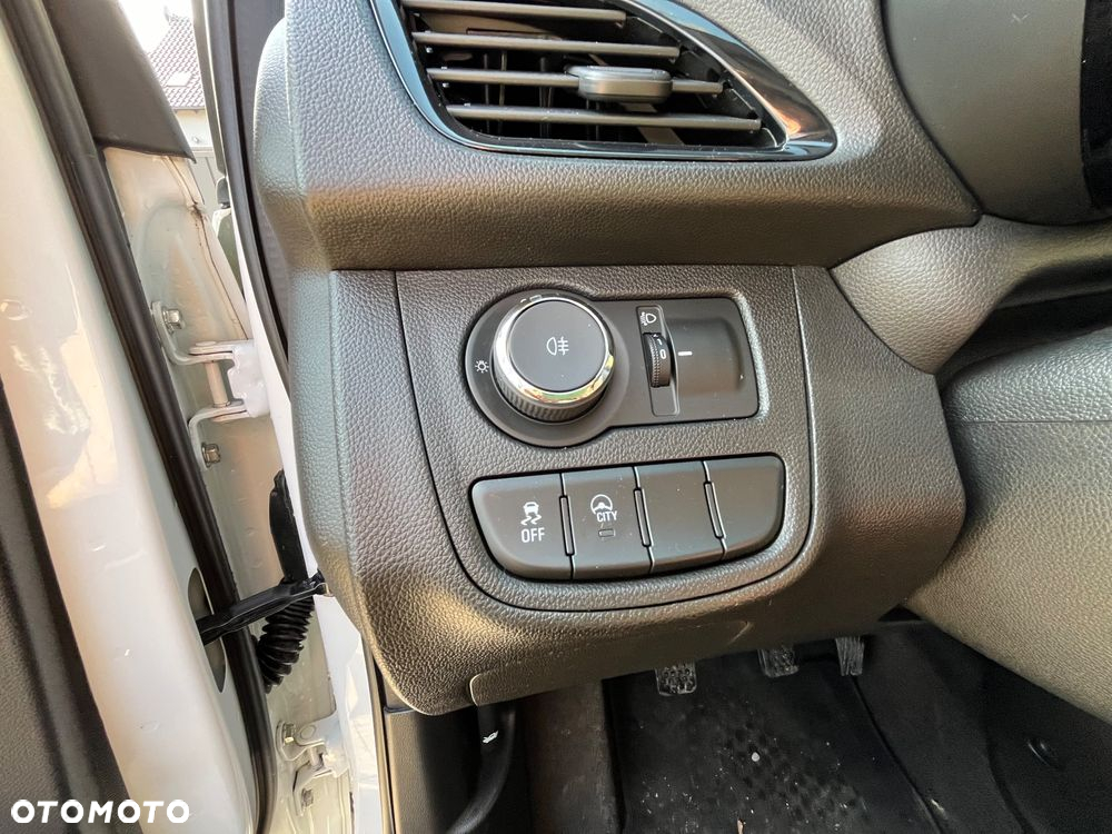 Opel Karl 1.0 Active - 13