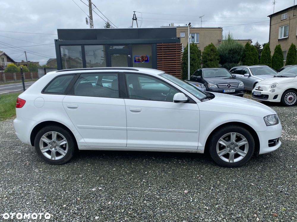 Audi A3 Sportback 1.6 Attraction - 16