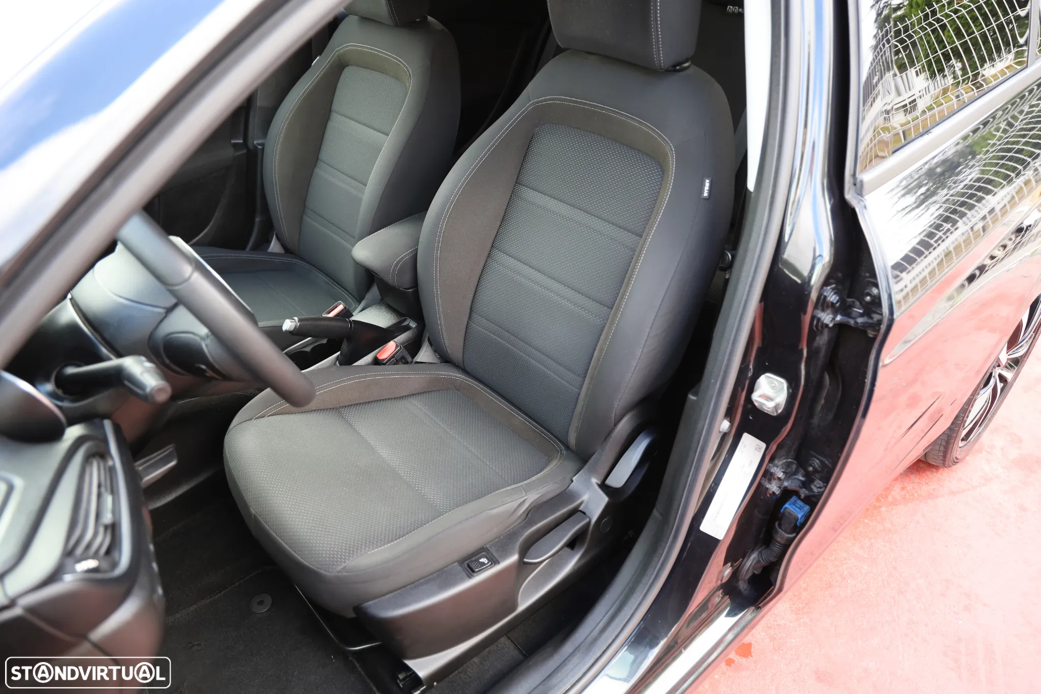 Fiat Tipo Station Wagon 1.3 M-Jet Lounge Tech J17 - 13