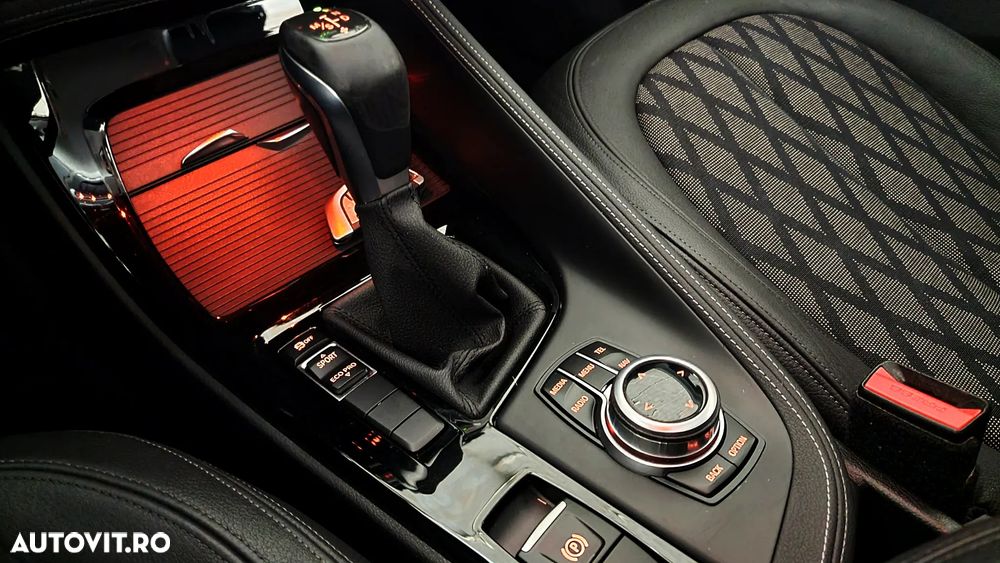 BMW X1 sDrive18i Aut. xLine - 17