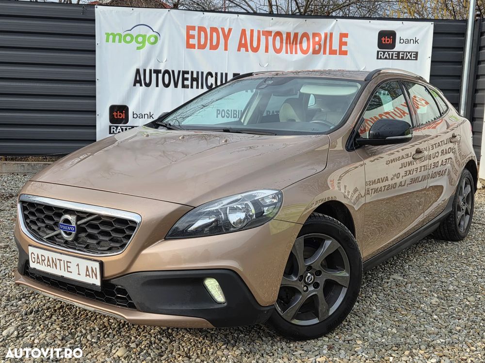 Volvo V40 D2 R Design - 1