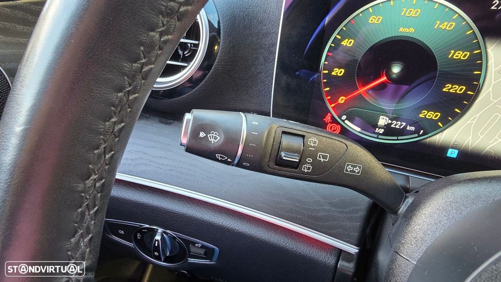Mercedes-Benz E 220 - 15