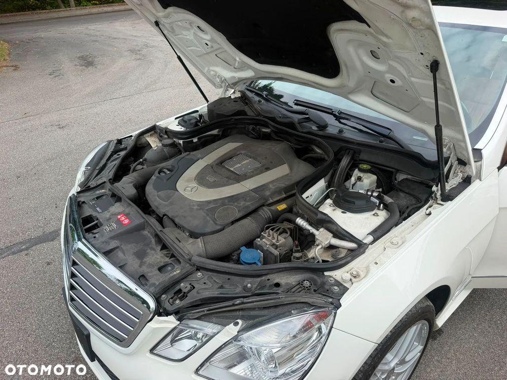 Mercedes-Benz Klasa E 500 4-Matic Avantgarde - 26