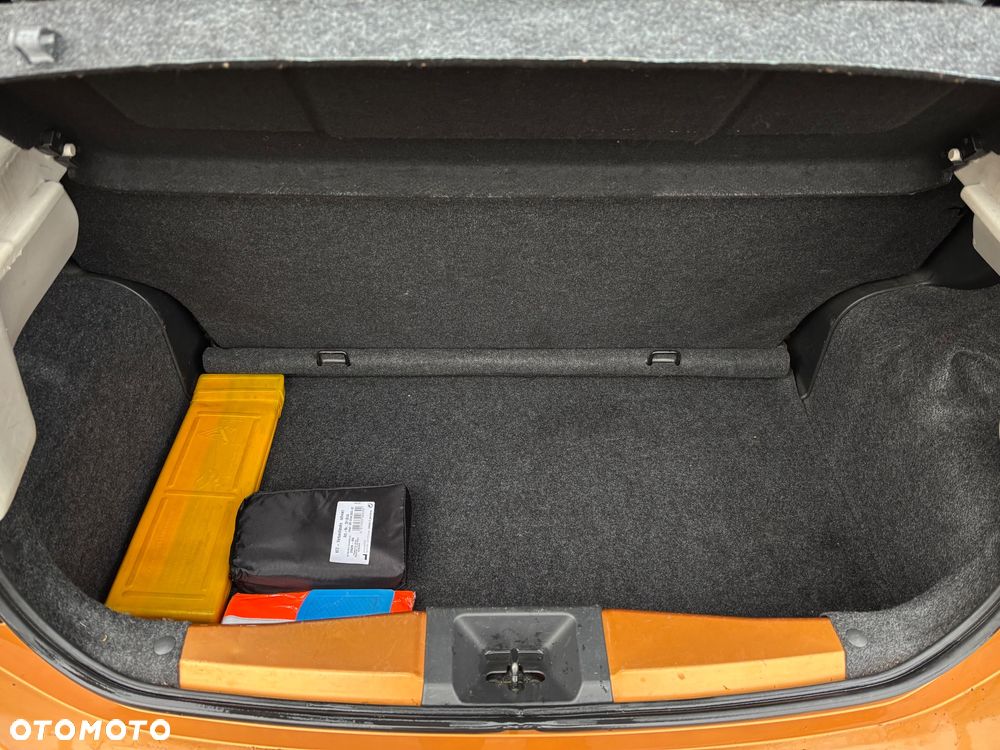 Nissan Micra 1.2 Visia First - 17