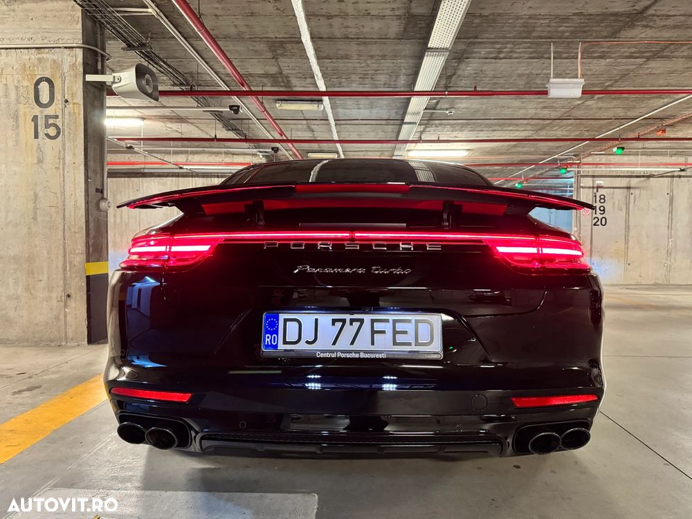 Porsche Panamera Turbo - 2