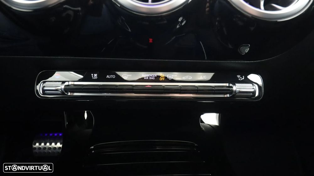 Mercedes-Benz A 180 Limousine d AMG Line Aut. - 26