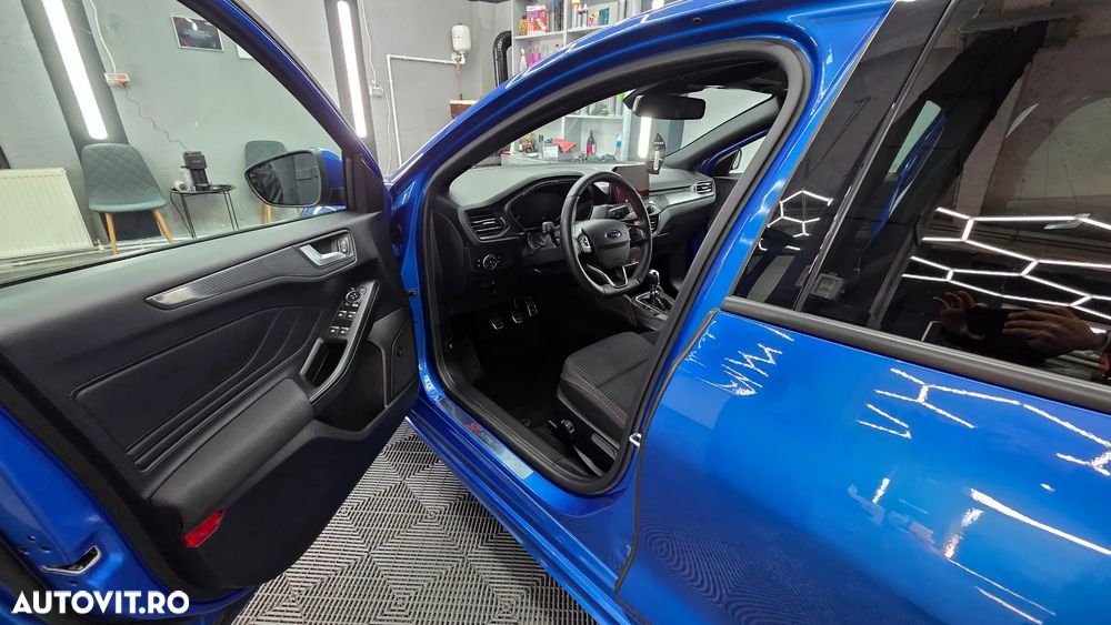 Ford Focus 1.5 EcoBoost ST-Line - 6